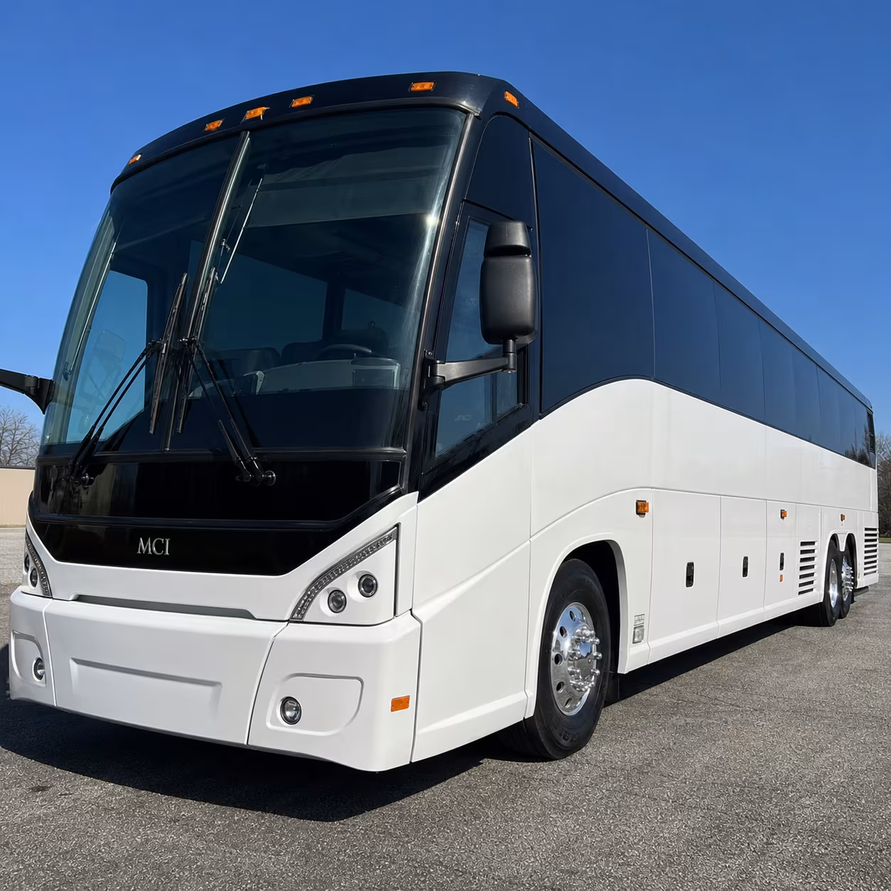 charter buses to daytona international speedway race weekends