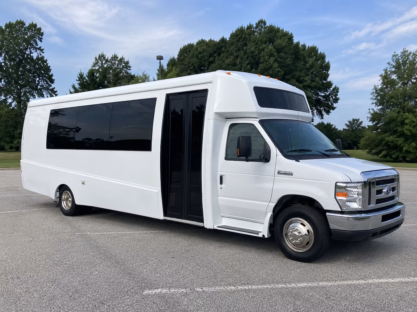 deltona 18 passenger party bus