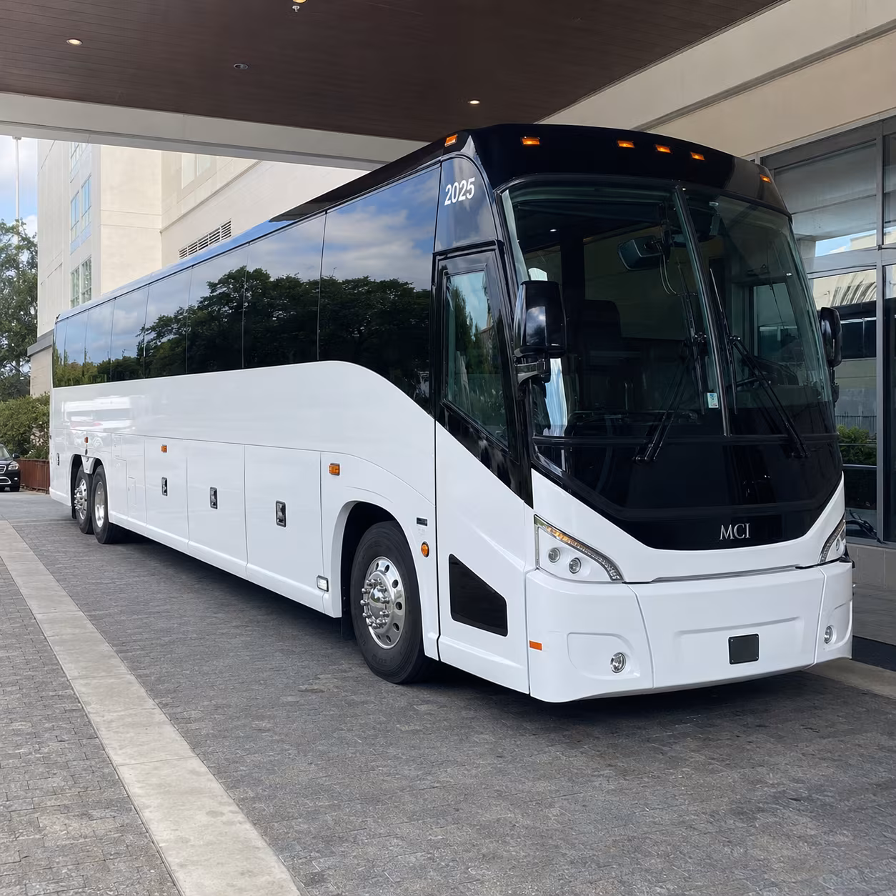 deltona 54 passenger charter bus