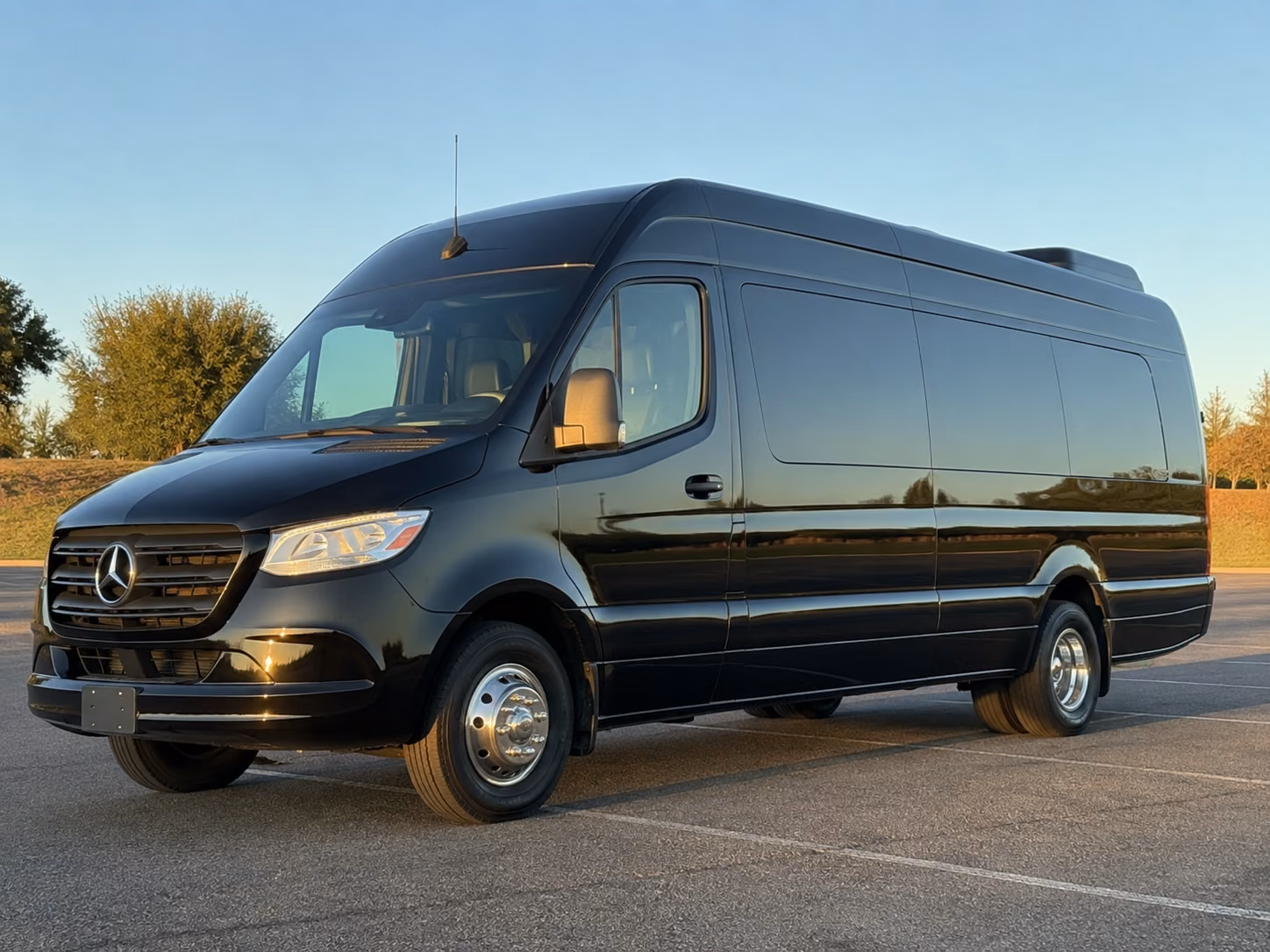 sprinter van and minibus rentals for small group wine tours around central florida